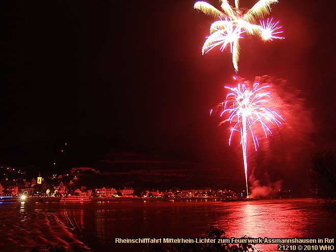 Rheinschifffahrt Mittelrhein-Lichter zum Feuerwerk Assmannshausen in Rot
